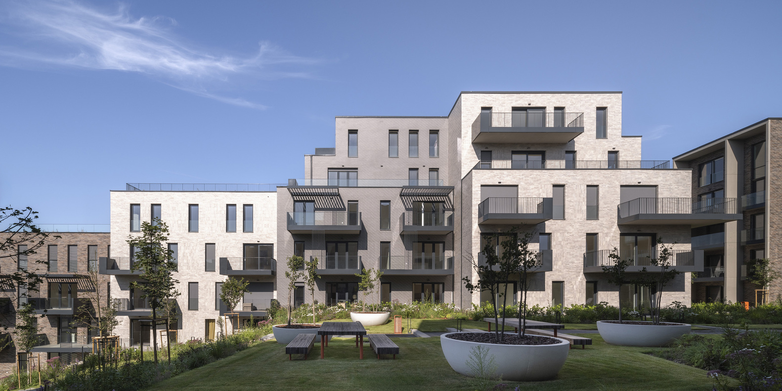 lake 11 home and park coldefy 11